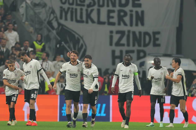 2026-10-22 Besiktas JK v Crystal Palace FC - UEFA Europa League 2026 27 League Phase MD3 ISTANBUL, TURKEY - OCTOBER 22: Leandro Trossard of Besiktas JK, Umit Akdag of Besiktas JK, Salih Ozcan of Besiktas JK, Kartal Yilmaz of Besiktas JK, Wilfred Ndidi of Besiktas JK, Kassoum Ouattara of Besiktas JK, Hyeongyu Oh of Besiktas JK during the UEFA Europa League 2026 27 League Phase MD3 match between Besiktas JK and Crystal Palace FC at Tupras Stadium on October 22, 2026 in Istanbul, Turkey. (Photo by BSR Agency) Istanbul Turkey Content not available for redistribution in The Netherlands directly or indirectly through any third parties. Copyright: xBSRxAgencyx