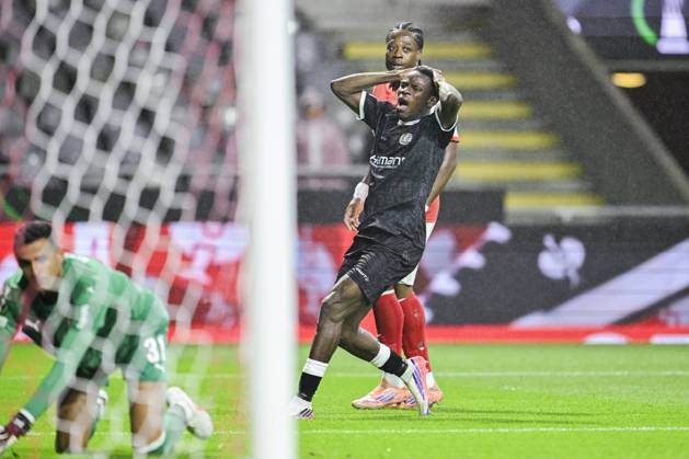 SC Braga v KAA Gent - UEFA Conference League BRAGA, PORTUGAL - OCTOBER 22 : Goore Hyllarion Bi forward of KAA Gent missing an opportunity during the UEFA Conference League 2026 27 League Phase matchday 2 match between SC Braga and KAA Gent on October 22, 2026 in Braga, Portugal, 22 10 2026 Braga Portugal  Copyright: xNicoxVereeckenx