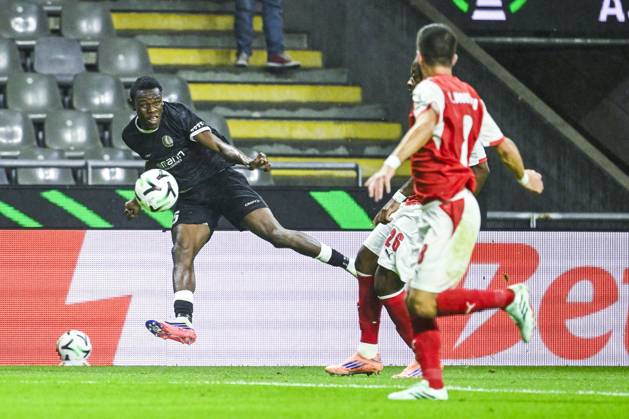 Hyllarion Goore of KAA Gent pictured in action during a soccer game between Portuguese SC Braga and Belgian soccer team KAA Gent, Thursday 22 October 2026 in Braga, Portugal, the second match in the UEFA Conference League league phase. TOM GOYVAERTS TomxGoyvaerts  x190697030x