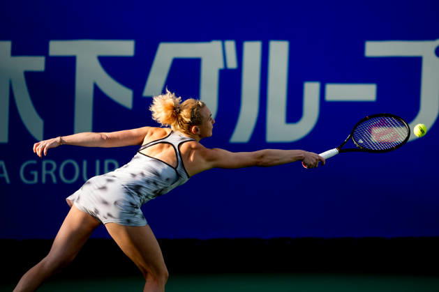 WTA, Tennis Damen Kinoshita Group Japan Open - Day 4 Katerina Siniakova of the Czech Republic plays during her round of 16 singles match against Magda Linette of Poland at the 2026 Kinoshita Group Japan Open Women s tennis tournament at Utsubo Tennis Center in Osaka, Japan, on October 22, 2026. Osaka Japan Copyright: xOwenxHammondx originalFilename:hammond-2026kino261022_npxLd