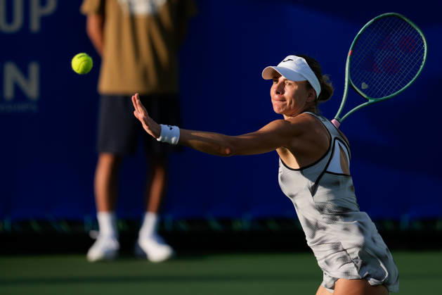 WTA, Tennis Damen Kinoshita Group Japan Open - Day 4 Magda Linette of Poland competes in her round of 16 singles match against Katerina Siniakova of the Czech Republic at the 2026 Kinoshita Group Japan Open Women s tennis tournament at Utsubo Tennis Center in Osaka, Japan, on October 22, 2026. Osaka Japan Copyright: xOwenxHammondx originalFilename:hammond-2026kino261022_npa2V
