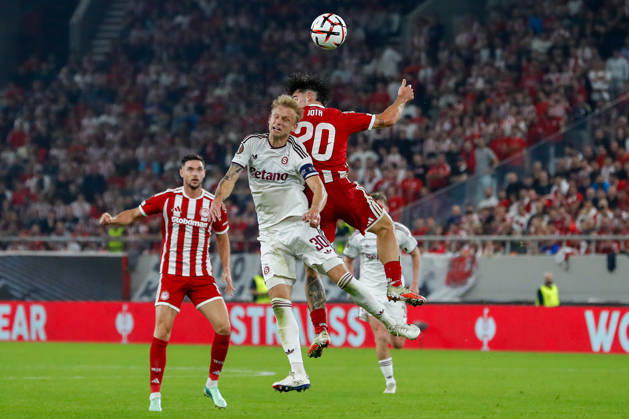 Olympiacos F.C. v AC Sparta Prague UEFA Europa League Jota Silva of Olympiacos F.C. and Jaroslav Zelený of AC Sparta Prague jump for the ball during the UEFA Europa League match at Karaiskakis Stadium, Piraeus 22 10 2026 UK Newspapers OUT Copyright: xYannisxHalasx FIL-24108-0063