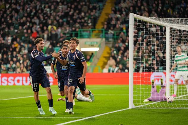 Javi Rodriguez of Celta Vigo celebrates scoring to tie the game 1-1 Celtic v Celta Vigo, UEFA Europa League, Football, Celtic Park, Glasgow, Scotland, UK - 22 Oct 2026Glasgow Celtic Park Scotland United Kingdom  Copyright: xStuartxWallace Shutterstockx 17230137ck