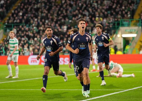 Javi Rodriguez of Celta Vigo celebrates scoring to tie the game 1-1 Celtic v Celta Vigo, UEFA Europa League, Football, Celtic Park, Glasgow, Scotland, UK - 22 Oct 2026Glasgow Celtic Park Scotland United Kingdom  Copyright: xStuartxWallace Shutterstockx 17230137cm