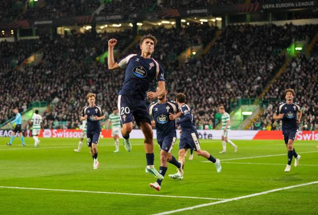 Javi Rodriguez of Celta Vigo celebrates scoring to tie the game 1-1 Celtic v Celta Vigo, UEFA Europa League, Football, Celtic Park, Glasgow, Scotland, UK - 22 Oct 2026Glasgow Celtic Park Scotland United Kingdom  Copyright: xStuartxWallace Shutterstockx 17230137co