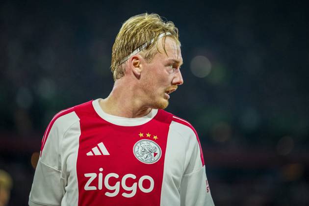 AMSTERDAM , 22-10-2026 , JohanCruijff ArenA , season 2026 2027 , UEFA Conference League , League phase - Matchday 3 football , match between Ajax and Atalanta , Picture shows Ajax player Julian Brandt Ajax - Atalanta  x208964748x Copyright: