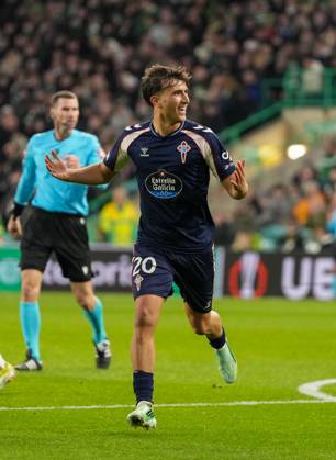 Javi Rodriguez of Celta Vigo celebrates after scoring to give Celta Vigo a 1-2 lead Celtic v Celta Vigo, UEFA Europa League, Football, Celtic Park, Glasgow, Scotland, UK - 22 Oct 2026Glasgow Celtic Park Scotland United Kingdom  Copyright: xStuartxWallace Shutterstockx 17230137cu