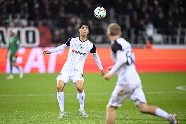 FC Midtjylland v Sint-Truidense VV - UEFA Conference League HERNING, DENMARK - OCTOBER 22 : Takai Kota defender of Sint-Truidense VV during the UEFA Conference League 2026 27 League Phase matchday 2 match between FC Midtjylland and Sint-Truidense VV on October 22, 2026 in Herning, Denmark, 22 10 2026 Herning Denmark  Copyright: xTomasxSiskx