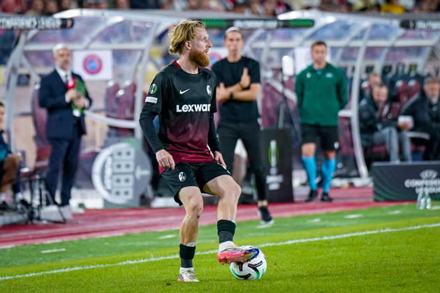 Fussball UEFA Conference League 2026 - 2027, 2. Spieltag - AS Monaco vs SC Freiburg - Stadion Louis II (Monaco): Niklas Beste (SC Freiburg, 19) Copyright: xJOERANxSTEINSIEKx