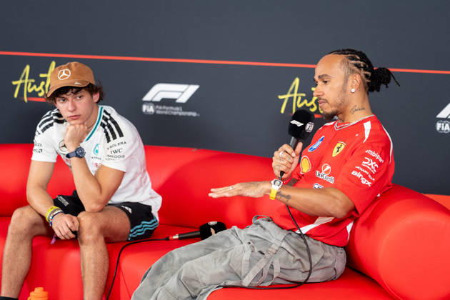 AUSTIN, UNITED STATES, OCT 22: Andrea Kimi Antonelli of Italy and Mercedes-AMG PETRONAS F1 Team (L) and Lewis Hamilton of Great Britain and Scuderia Ferrari HP (R) in the Drivers press conference, PK, Pressekonferenz during previews ahead of the F1 Grand Prix of United States at Circuit of The Americas on October 22, 2026 in Austin, Texas (photo by Richard Callis SPP) Copyright: xRichardxCallis SportsxPressxPhotox Sportspressphoto_SPR263603