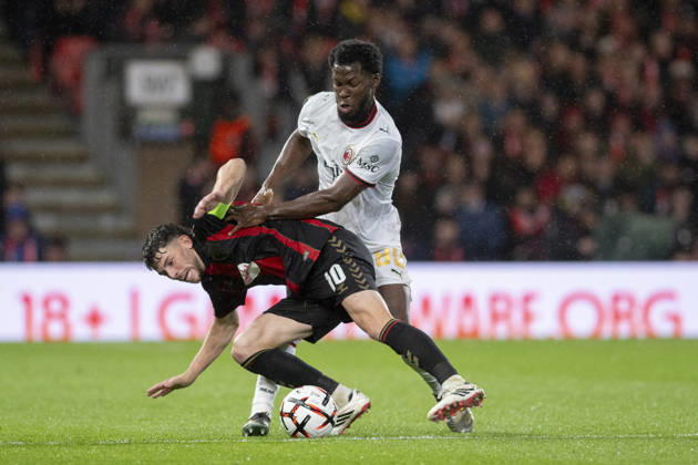 AFC Bournemouth v AC Milan, UEFA Europa League Ryan Christie of Bournemouth and Yunus Musah of Milan battle for the ball during AFC Bournemouth v AC Milan UEFA Europa League Matchday 3 at the Vitality Stadium, Bournemouth, England on 22 October 2026 Credit: Andy Thomas Every Second Media Editorial use only. All images are copyright Every Second Media Limited. No images may be reproduced without prior permission. Copyright: xIMAGO EveryxSecondxMediax ESM-2245-0051 AndyxThomasx xEveryxSecondxMediax