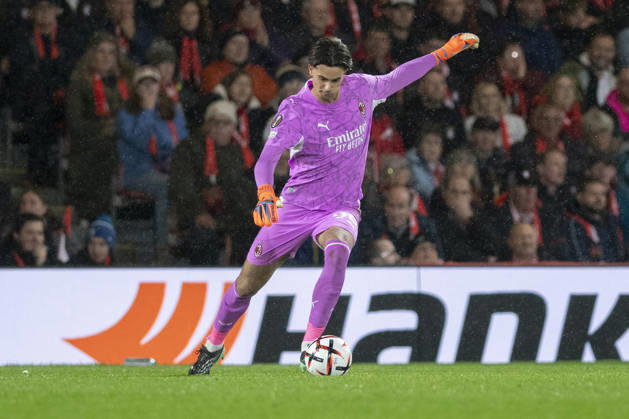 AFC Bournemouth v AC Milan, UEFA Europa League Lorenzo Torriani of Milan takes a goal kick during AFC Bournemouth v AC Milan UEFA Europa League Matchday 3 at the Vitality Stadium, Bournemouth, England on 22 October 2026 Credit: Andy Thomas Every Second Media Editorial use only. All images are copyright Every Second Media Limited. No images may be reproduced without prior permission. Copyright: xIMAGO EveryxSecondxMediax ESM-2245-0052 AndyxThomasx xEveryxSecondxMediax
