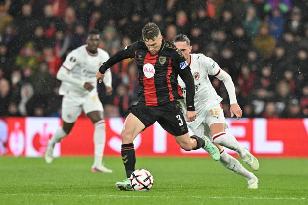 Bournemouth v AC Milan, Europa League Adrien Truffert (3) of AFC Bournemouth on the attack during the Europa League match between Bournemouth and AC Milan at the Vitality Stadium, Bournemouth, UK on 22 October 2026. Bournemouth Vitality Stadium Dorset UK Editorial use only , Copyright: xGrahamxHuntx PSI-25046-0137