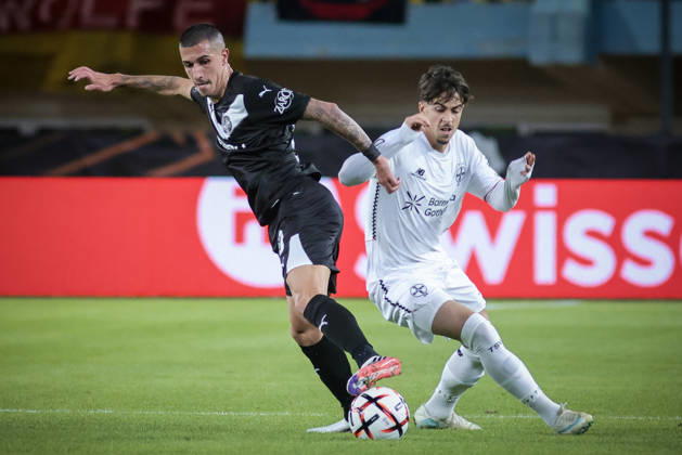 UEFA Europa League - OFI Crete vs Leverkusen - of OFI Crete in action against of Leverkusen during the UEFA Europa League phase Matchday 3 soccer match between OFI Crete vs Leverkusen in Pankritio, Heraklion, Greece, on 22 October 2026. IMAGO ONE INCH PRODUCTIONS Heraklion Greece Copyright: xONExINCHxPRODUCTIONSx 7133130