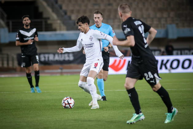 UEFA Europa League - OFI Crete vs Leverkusen - Afonso Moreira of Leverkusen in action during the UEFA Europa League phase Matchday 3 soccer match between OFI Crete vs Leverkusen in Pankritio, Heraklion, Greece, on 22 October 2026. IMAGO ONE INCH PRODUCTIONS Heraklion Greece Copyright: xONExINCHxPRODUCTIONSx 7133133