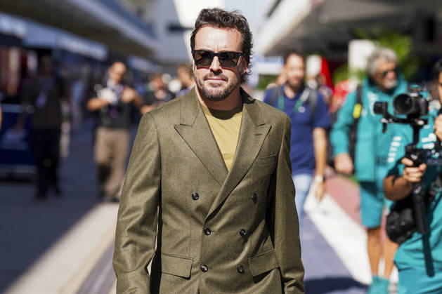 FORMULA 1 UNITED STATES GRAND PRIX 2026 Fernando Alonso (SPA) 14 Aston Martin arriving during the Formula 1 MSC Cruises United States Grand Prix 2026, Round 18 of the 2026 Formula 1 World Championship, WM, Weltmeisterschaft from 23rd - 25th October 2026 at the Circuit of the Americas, Austin, United States. Credit: Robbie Hoad Every Second Media Editorial use only. All images are copyright Every Second Media Limited. No images may be reproduced without prior permission. Copyright: xIMAGO EveryxSecondxMediax ESM-2246-0088 RobbiexHoadx xEveryxSecondxMediax
