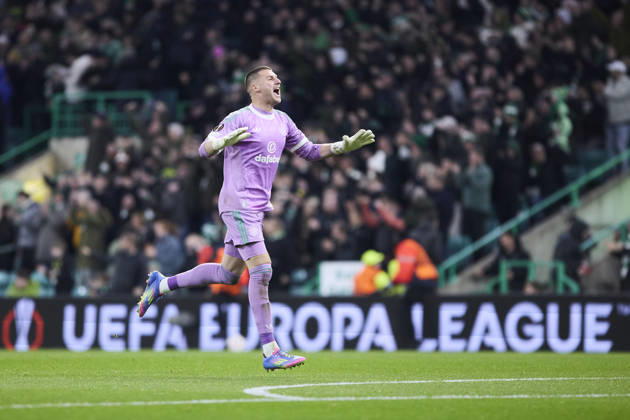 Celtic FC v Real Club Celta - UEFA Europa League 2026 27 League Phase MD3 GLASGOW, SCOTLAND - OCTOBER 22: Viljami Sinisalo, Goalkeeper of Celtic FC celebrates his team s first goal during the UEFA Europa League 2026 27 League Phase MD3 match between Celtic FC and Real Club Celta de Vigo at Celtic Park on October 22, 2026 in Glasgow, Scotland. (Photo by Diego Simon Photo Players Images Magara Press) Glasgow Celtic Park Stadium Scotland Copyright: xDiegoxSimonx