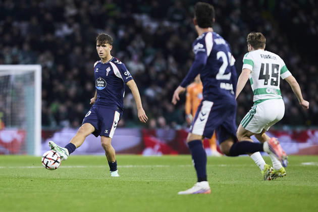 Celtic FC v Real Club Celta - UEFA Europa League 2026 27 League Phase MD3 GLASGOW, SCOTLAND - OCTOBER 22: Javi Rodriguez of RC Celta de Vigo passes the ball during the UEFA Europa League 2026 27 League Phase MD3 match between Celtic FC and Real Club Celta de Vigo at Celtic Park on October 22, 2026 in Glasgow, Scotland. (Photo by Diego Simon Photo Players Images Magara Press) Glasgow Celtic Park Stadium Scotland Copyright: xDiegoxSimonx