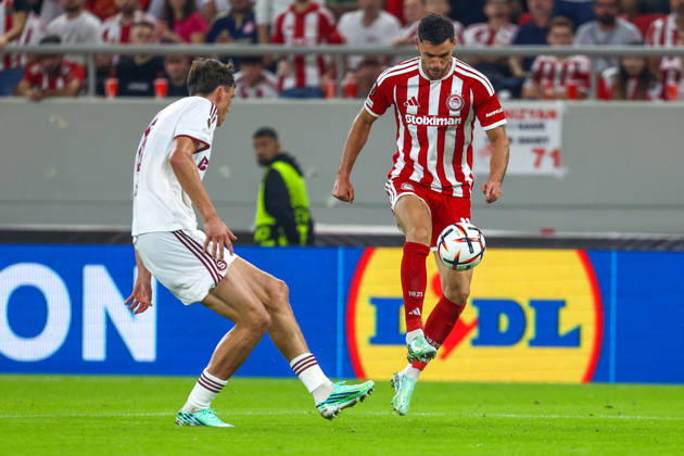 Olympiacos F.C. v AC Sparta Prague UEFA Europa League Roman Yaremchuk of Olympiacos F.C. controls the ball during the UEFA Europa League match at Karaiskakis Stadium, Piraeus 22 10 2026 UK Newspapers OUT Copyright: xYannisxHalasx FIL-24108-0106
