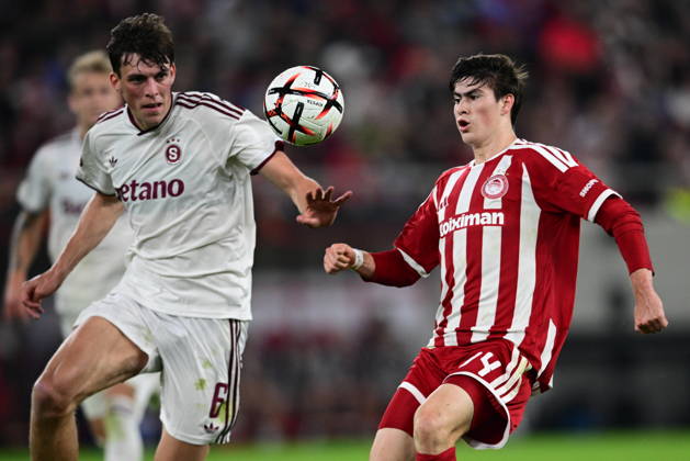 UEFA Europa League - Olympiacos FC vs AC Sparta Praha - Armando Gonzalez of Olympiacos FC in action against Tobias Guddal of AC Sparta Praha during the UEFA Europa League Phase matchday 3 soccer match between Olympiacos FC and AC Sparta Praha at the Georgios Karaiskakis Stadium in Piraeus, Greece, 22 October 2026. IMAGO ONE INCH PRODUCTIONS PIRAEUS GREECE Copyright: xONExINCHxPRODUCTIONSx 7133636