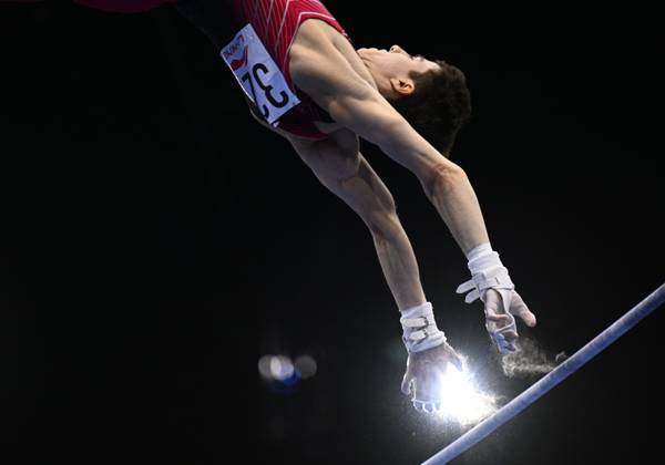 Netherlands Artistic Gymnastics World Championships 9271017 22.10.2026 Arsenii Dukhno of Team World Gymnastics Neutral Athletes 2 competes on the horizontal bar during the men s all-around final at the 2026 World Artistic Gymnastics Championships in Rotterdam, the Netherlands. Alexey Filippov Sputnik Rotterdam Netherlands  Copyright: xAlexeyxFilippovx