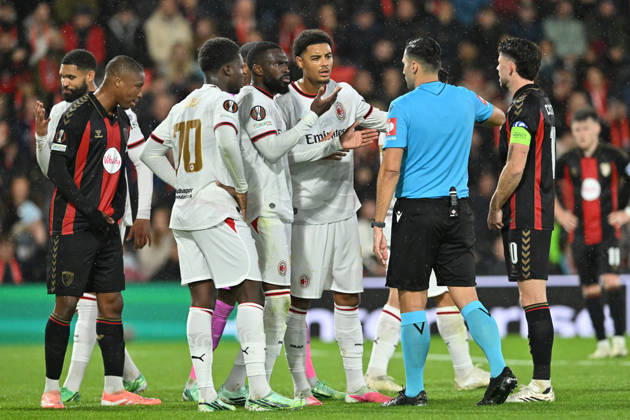 Bournemouth v AC Milan, Europa League Fikayo Tomori (23) of AC Milan argues with referee Vassilis Fotias after Mike Maignan (16) of AC Milan was shown a red card and sent off during the Europa League match between Bournemouth and AC Milan at the Vitality Stadium, Bournemouth, UK on 22 October 2026. Bournemouth Vitality Stadium Dorset UK Editorial use only , Copyright: xGrahamxHuntx PSI-25046-0190