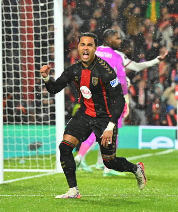 Bournemouth v AC Milan, Europa League Goal 1-0 - Justin Kluivert (19) of AFC Bournemouth celebrates scoring the opening goal during the Europa League match between Bournemouth and AC Milan at the Vitality Stadium, Bournemouth, UK on 22 October 2026. Bournemouth Vitality Stadium Dorset UK Editorial use only , Copyright: xGrahamxHuntx PSI-25046-0210