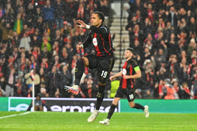 Bournemouth v AC Milan, Europa League Goal 1-0 - Justin Kluivert (19) of AFC Bournemouth celebrates scoring the opening goal during the Europa League match between Bournemouth and AC Milan at the Vitality Stadium, Bournemouth, UK on 22 October 2026. Bournemouth Vitality Stadium Dorset UK Editorial use only , Copyright: xGrahamxHuntx PSI-25046-0211