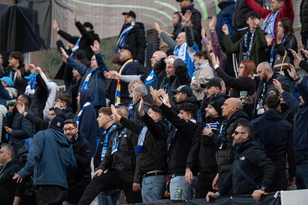 Inter Club Escaldes v Universitatae Craiova - UEFA Conference League Universitatea Craiova supporters watch the UEFA Conference League match between Inter Club d Escaldes and Universitatea Craiova at New FAF Stadium in Encamp, Andorra, on October 22, 2026. Encamp Andorra Andorra  Copyright: xWalterxCunhax originalFilename:cunhacarvalho-notitle261022_npswn.jpg