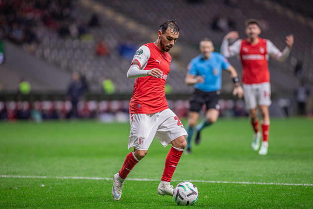 SC Braga v KAA Gent - UEFA Conference League 2026 27 League Phase MD2 Ricardo Horta of SC Braga runs with the ball during the UEFA Conference League match between SC Braga and KAA Gent at Estadio Municipal de Braga in Braga, Portugal, on October 22, 2026. Braga Braga Portugal  Copyright: xGabrielxGuimaraesx originalFilename:siqueira-scbragav261022_np2nQ.jpg