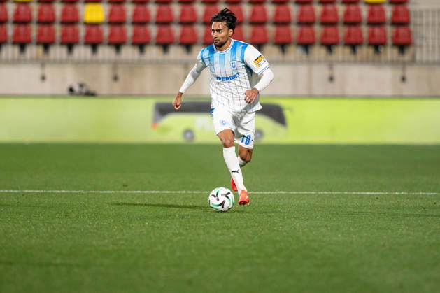 Inter Club Escaldes v Universitatae Craiova - UEFA Conference League Stefan Baiaram, player number 10 of Universitatea Craiova, is in action during the UEFA Conference League match between Inter Club d Escaldes and Universitatea Craiova at New FAF Stadium in Encamp, Andorra, on October 22, 2026. Encamp Andorra Andorra  Copyright: xWalterxCunhax originalFilename:cunhacarvalho-notitle261022_npNsb.jpg