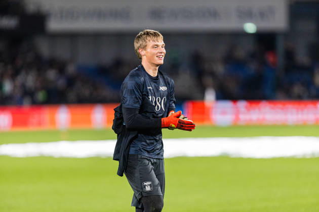 Aarhus GF v Egnatia, UEFA Conference League, Randers, Denmark Randers, Denmark. 22nd, October 2026. Goalkeeper Marius van der Raad of Aarhus GF seen warming up for the UEFA Conference League match between Aarhus GF and Egnatia at Randers Stadion in Randers. Denmark, Randers, Cepheus Park Randers  Copyright: xGonzalesxPhoto RasmusxJensenx