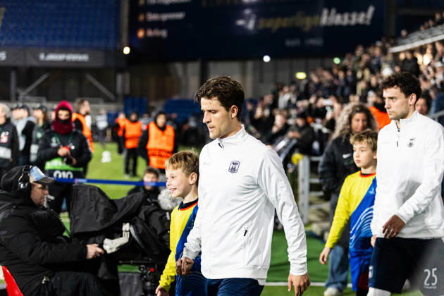 Aarhus GF v Egnatia, UEFA Conference League, Randers, Denmark Randers, Denmark. 22nd, October 2026. Rasmus Carstensen of Aarhus GF enters the pitch for the UEFA Conference League match between Aarhus GF and Egnatia at Randers Stadion in Randers. Denmark, Randers, Cepheus Park Randers  Copyright: xGonzalesxPhoto RasmusxJensenx