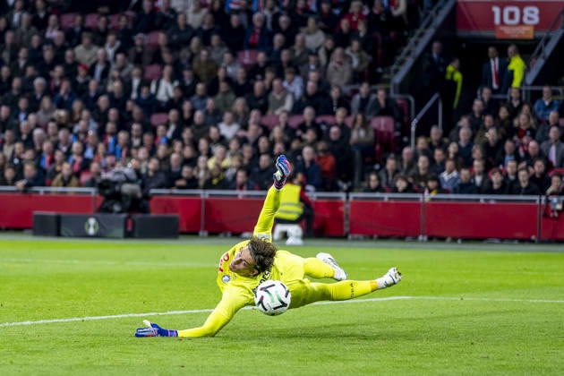 AMSTERDAM - Atalanta goalkeeper Marco Carnesecchi during the UEFA Conference League match between Ajax and Atalanta at Johan Cruijff ArenA on 22 October 2026 in Amsterdam, Nederland. (Photo by DeFodi Images) -