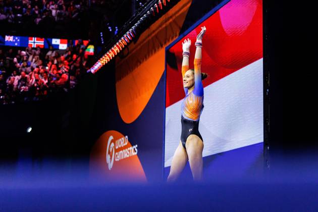 ROTTERDAM - Naomi Visser (NED) during the all-around final at the World Gymnastics Championships in Ahoy Rotterdam. IRIS VAN DEN BROEK ANP xVIxANPxSportx xxANPxIVx 573382239 originalFilename: 573382239.jpg