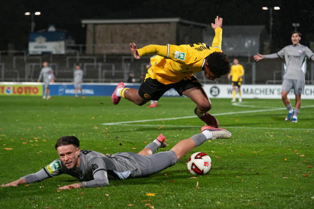 Sport Bilder des Tages Freitag, 23.10.2026 Saison 2026 2027 14. Spieltag Regionalliga West im Stadion Rote Erde, Dortmund, Germany. BV Borussia Dortmund U23 - Bonner SC. Enzo de Pina Duarte dos Santos (BVB)