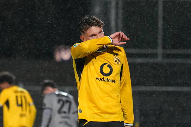 Freitag, 23.10.2026 Saison 2026 2027 14. Spieltag Regionalliga West im Stadion Rote Erde, Dortmund, Germany. BV Borussia Dortmund U23 - Bonner SC. Arne Wessels (BVB)