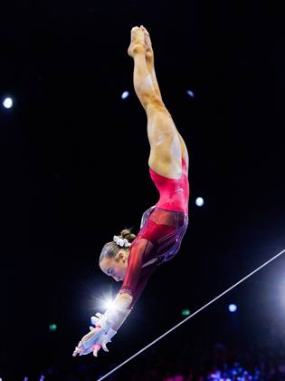 ROTTERDAM - Claire Pease (USA) during the all-around final at the World Gymnastics Championships in Ahoy Rotterdam. IRIS VAN DEN BROEK ANP xVIxANPxSportx xxANPxIVx 573386280 originalFilename: 573386280.jpg