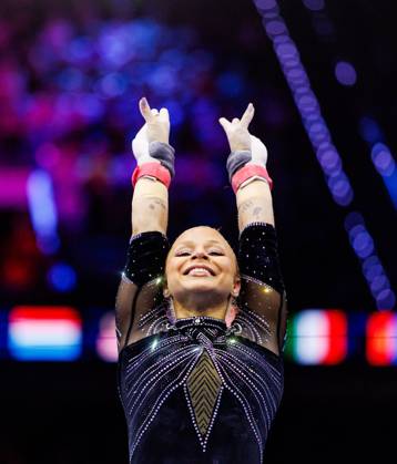 ROTTERDAM - Flavia Saraiva (BRA) during the all-around final at the World Gymnastics Championships in Ahoy Rotterdam. IRIS VAN DEN BROEK ANP xVIxANPxSportx xxANPxIVx 573387036 originalFilename: 573387036.jpg