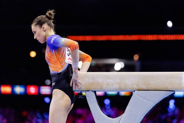 ROTTERDAM - Naomi Visser (NED) during the all-around final at the World Gymnastics Championships in Ahoy Rotterdam. IRIS VAN DEN BROEK ANP xVIxANPxSportx xxANPxIVx 573387994 originalFilename: 573387994.jpg