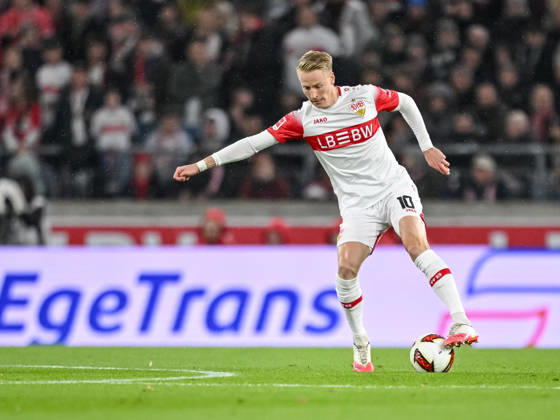 Chris Fuehrich (VfB Stuttgart) in Aktion, am Ball, Einzelaktion waehrend des spiels der 1. Bundesliga zwischen VfB Stuttgart und Borussia Moenchengladbach, MHPArena am 23. October 2026 in Stuttgart, Deutschland. (Foto von Harry Langer DeFodi Images) +++ Chris Fuehrich (VfB Stuttgart) controls the Ball during the Bundesliga match between VfB Stuttgart and Borussia Moenchengladbach at MHPArena on October 23, 2026 in Stuttgart, Germany. (Photo by Harry Langer DeFodi Images) DFB DFL REGULATIONS PROHIBIT ANY USE OF PHOTOGRAPHS AS IMAGE SEQUENCES AND OR QUASI-VIDEO. (Photo by Harry Langer DeFodi Images) DFB DFL REGULATIONS PROHIBIT ANY USE OF PHOTOGRAPHS AS IMAGE SEQUENCES AND OR QUASI-VIDEO. -