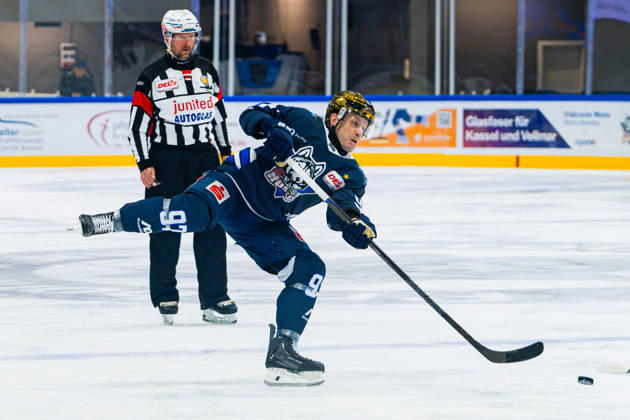 Kassel, Deutschland 22. Oktober 2026: DEL2 - 2026 2027 - Sp. 11 - Kassel Huskies gegen Blue Devils Weiden Im Bild: Matt White (ECK) Probonio Arena Hessen Copyright: xFotostandx xKruczynskix