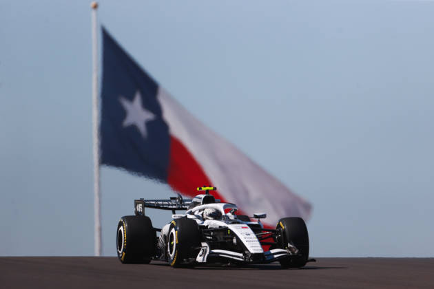 F1 Grand Prix Of USA - FP1 Valtteri Bottas stands in front of a Texas flag during the first of three practice sessions, FP1, ahead of the Formula 1 MSC Cruises United States Grand Prix at Circuit of the Americas in Austin, Texas, United States, on October 23, 2026. Austin, Texas Texas United States  Copyright: xReginaldxMathalonex originalFilename:mathalone-notitle261023_npAUv.jpg