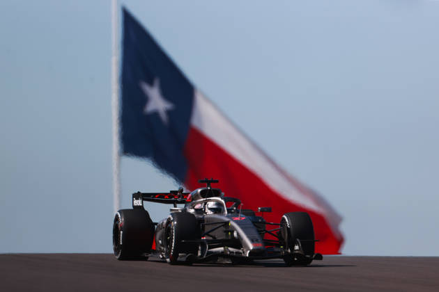 F1 Grand Prix Of USA - FP1 Nico Hulkenberg stands in front of the Texas flag during the first of three practice sessions, FP1, ahead of the Formula 1 MSC Cruises United States Grand Prix at Circuit of the Americas in Austin, Texas, United States, on October 23, 2026. Austin, Texas Texas United States  Copyright: xReginaldxMathalonex originalFilename:mathalone-notitle261023_npKVj.jpg