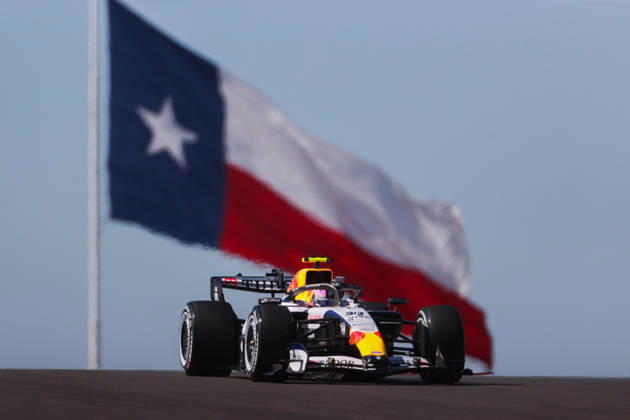 F1 Grand Prix Of USA - FP1 Liam Lawson stands in front of the Texas flag during the first of three practice sessions, FP1, ahead of the Formula 1 MSC Cruises United States Grand Prix at Circuit of the Americas in Austin, Texas, United States, on October 23, 2026. Austin, Texas Texas United States  Copyright: xReginaldxMathalonex originalFilename:mathalone-notitle261023_npyF8.jpg