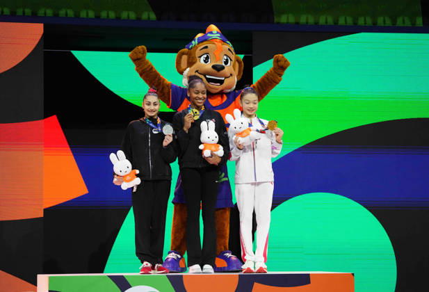 Skye Blakely wins gold in Women’s All-Around Final during Artistic Gymnastic, Day 7 World Championship, WM, Weltmeisterschaft at Ahoy, Rotterdam, Netherlands on October 23, 2026. DeFodi Images. -