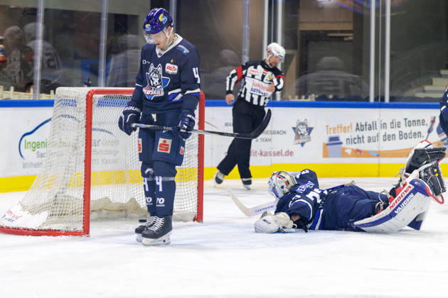 Ice hockey, Eishockey Men - DEL2 - EC Kassel Huskies vs Blue Devils Weiden Season 2026 2027 Leonhard Korus (L) of EC Kassel Huskies looks down after goal from Weiden and goalkeeper Leon Willerscheid (R) of EC Kassel Huskies lays on the ice during the DEL2 ice hockey match between EC Kassel Huskies and Blue Devils Weiden in Kassel, Germany, 23 October 2026. Kassel entered the match in second place in the standings, while Weiden were ranked 12th. Hesse