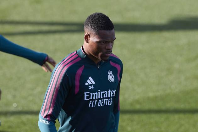 October 24, 2026, Madrid, Spain: Denzel Dumfries (Real Madrid CF) is seen in action during a training session on the eve of the LaLiga EA SPORTS 2026 2027 match between FC Barcelona, Barca and Real Madrid CF..Real Madrid CF is holding its final training session ahead of its tenth LaLiga game. Madrid Spain - ZUMAs197 20261024_aaa_s197_039 Copyright: xFedericoxTitonex