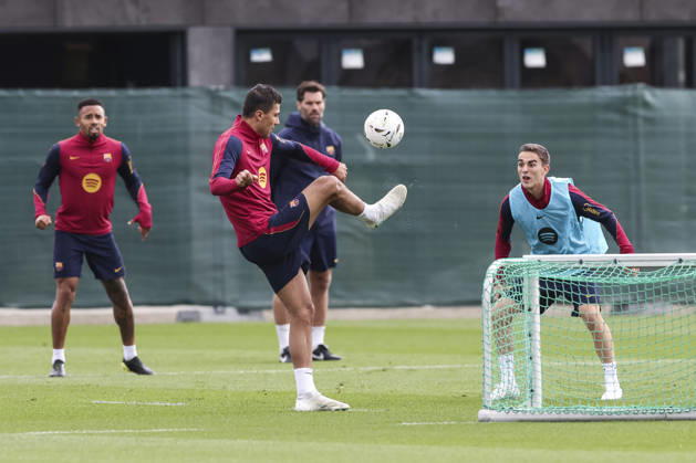 October 24, 2026, Sant Joan Despi, Barcelona, Spain: Rodri and Gavi during the training day of FC Barcelona, Barca ahead the Spanish League, Laliga EA Sports, football match against Real Madrid CF at Ciudad Esportiva Joan Gamper on October 24, 2026 in Sant Joan Despi, Barcelona, Spain. Sant Joan Despi Spain - ZUMAa181 20261024_zaa_a181_021 Copyright: xJavierxBorregox