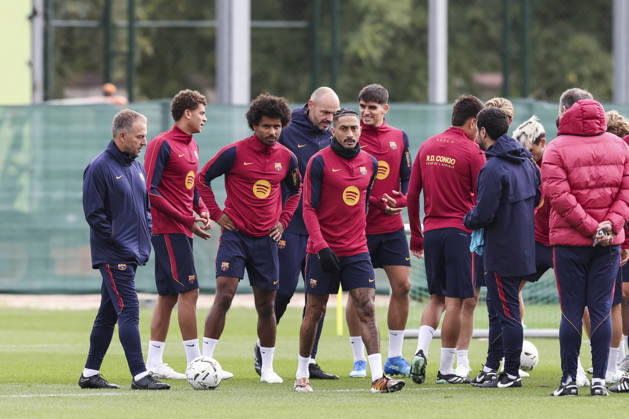 October 24, 2026, Sant Joan Despi, Barcelona, Spain: Karim Adeyemi, Raphinha and Hansi Flick, head coach during the training day of FC Barcelona, Barca ahead the Spanish League, Laliga EA Sports, football match against Real Madrid CF at Ciudad Esportiva Joan Gamper on October 24, 2026 in Sant Joan Despi, Barcelona, Spain. Sant Joan Despi Spain - ZUMAa181 20261024_zaa_a181_024 Copyright: xJavierxBorregox